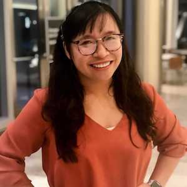 KELLY TRAN